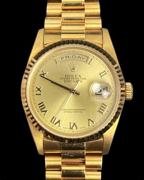 rolex watches made of gold.